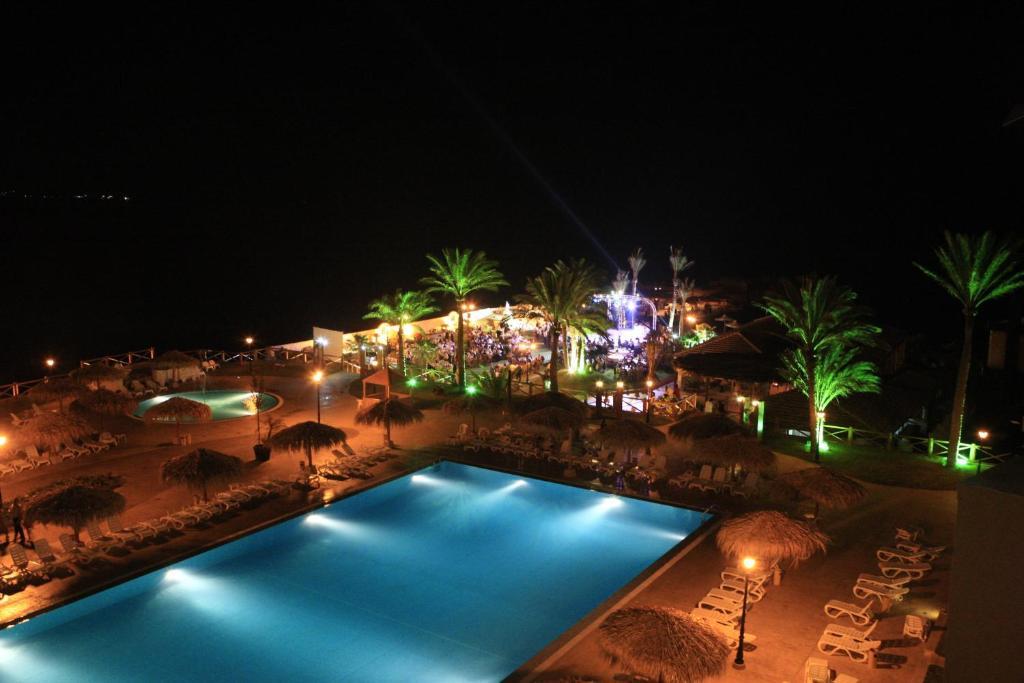 Sawary Beach Hotel 拜特龙 外观 照片