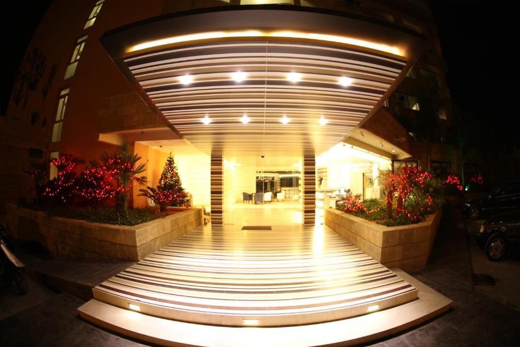 Sawary Beach Hotel 拜特龙 外观 照片