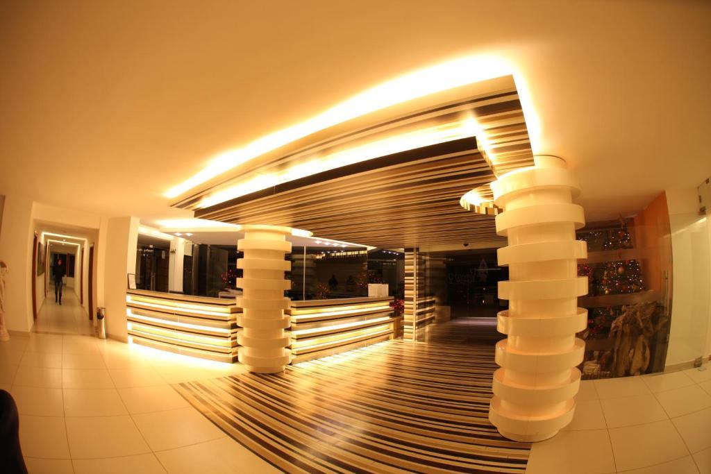 Sawary Beach Hotel 拜特龙 外观 照片