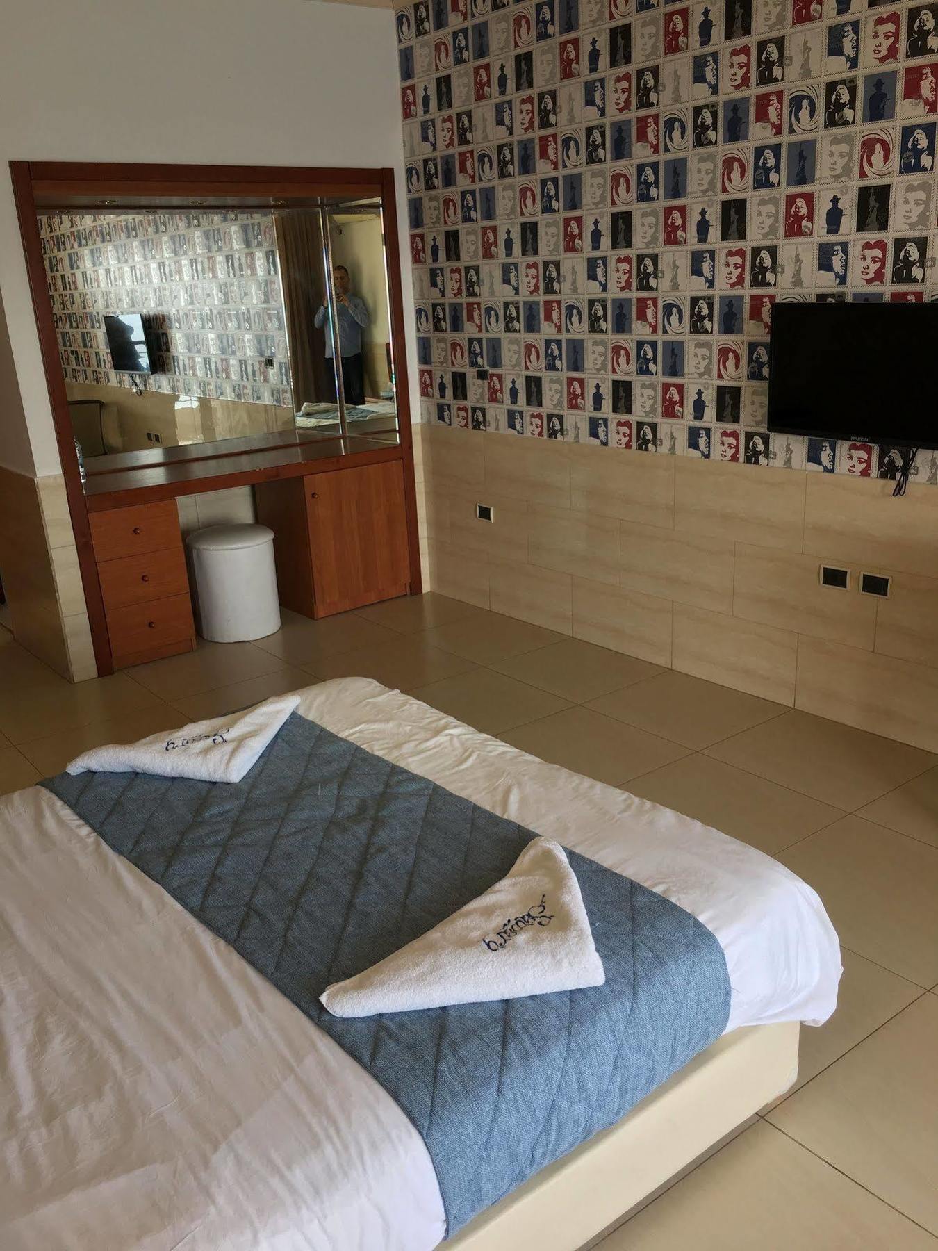Sawary Beach Hotel 拜特龙 外观 照片