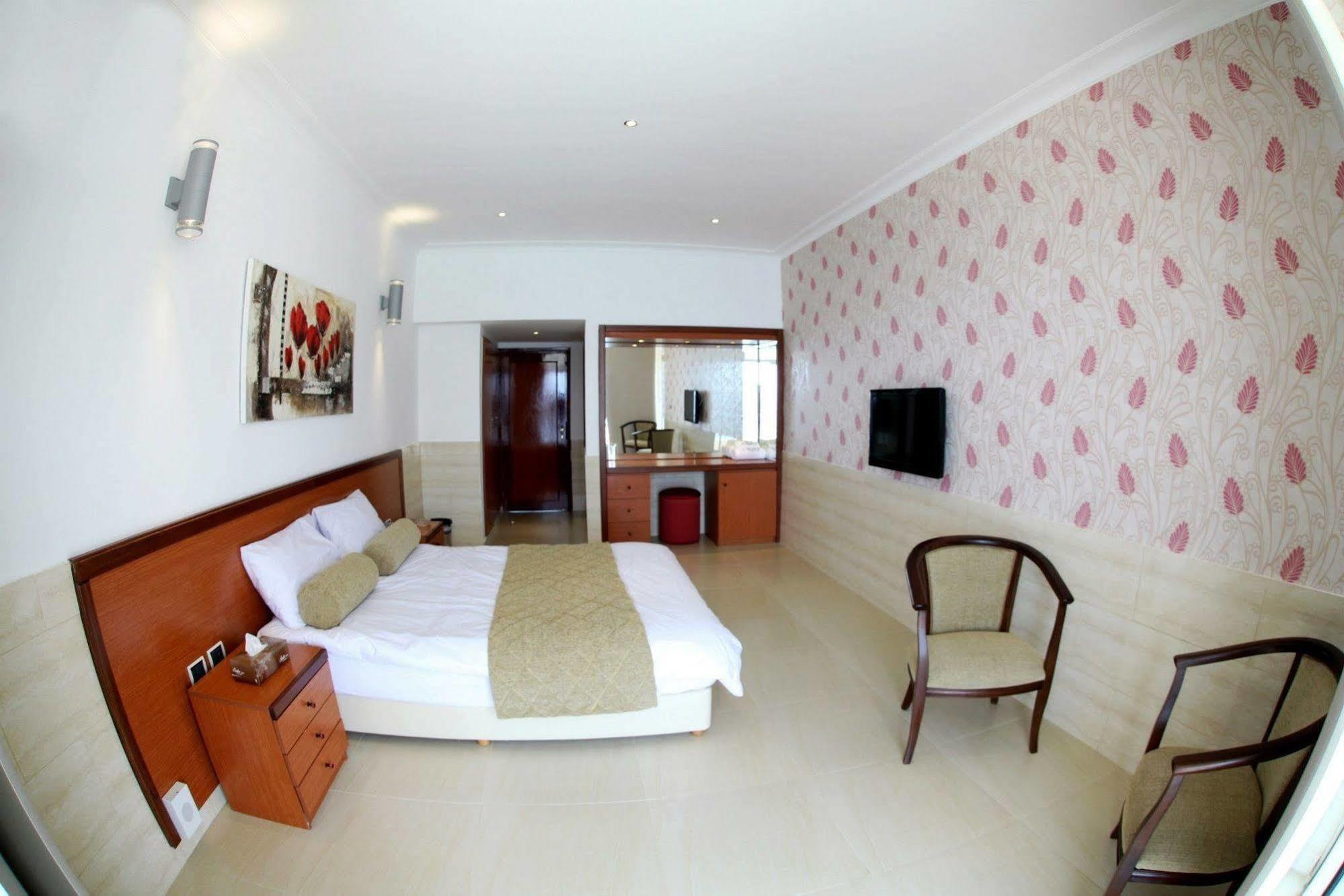 Sawary Beach Hotel 拜特龙 外观 照片